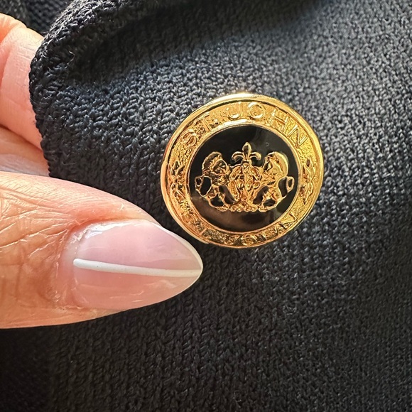 St. John Basics Vintage Caridigan Jacket/Blazer. Pre-owned. - Picture 11 of 15